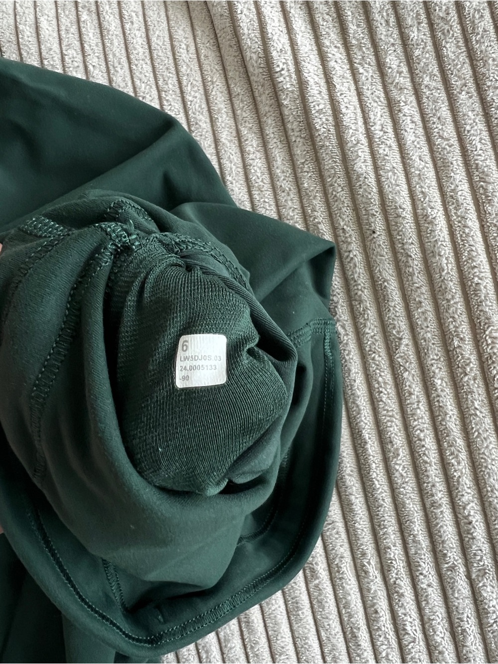 lululemon Forest Green Wunder train bra sz 8 and Wunder train 25” legging sz 6 - Picture 3 of 6